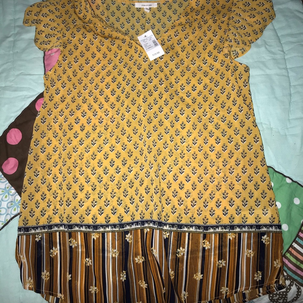 Boho Blouse w ruffle sleeves